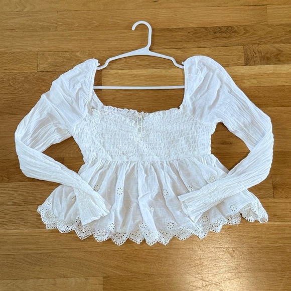 American Eagle square neck smocked babydoll blouse in white eyelet lace NWOT - Picture 3 of 7